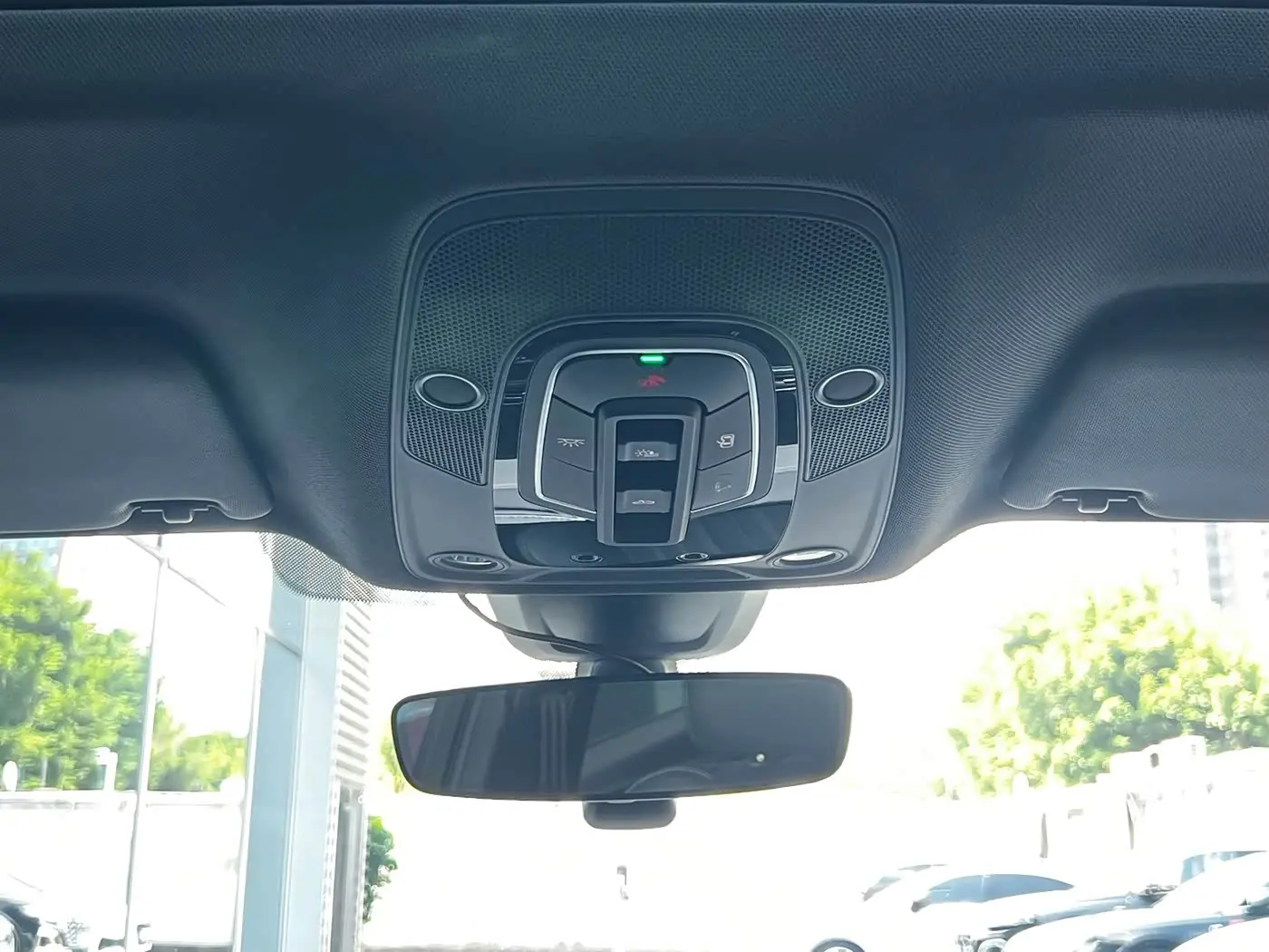 Audi Q5L 2025 — Şəkil 16/20