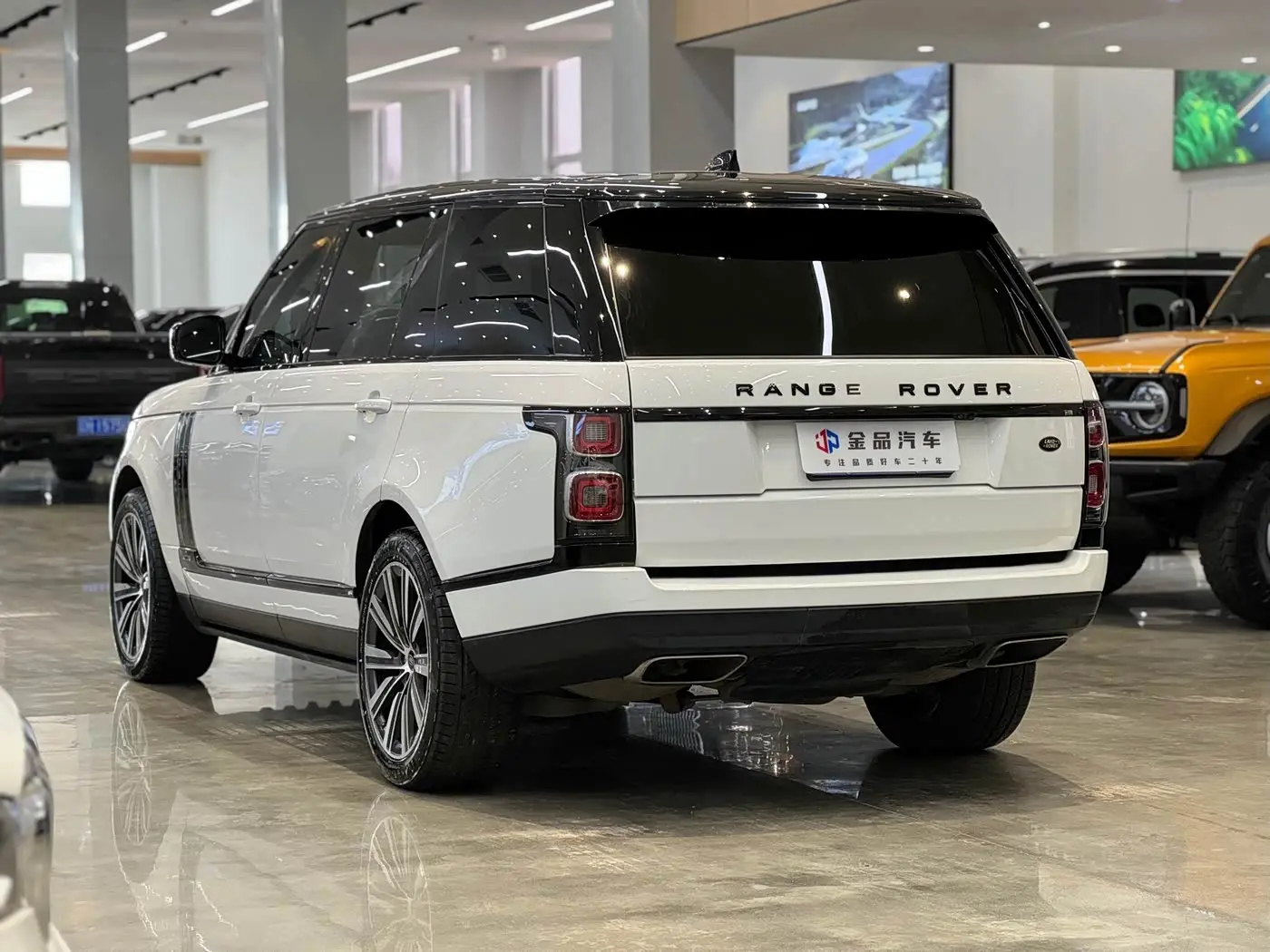 Land Rover Range Rover 2019 — Photo 6/14