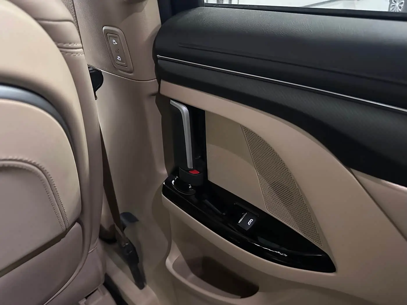 Buick GL8 New Energy 2025 — Şəkil 14/17