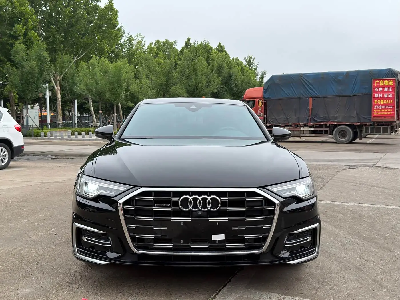 Audi A6L 2024 — Фото 1/15