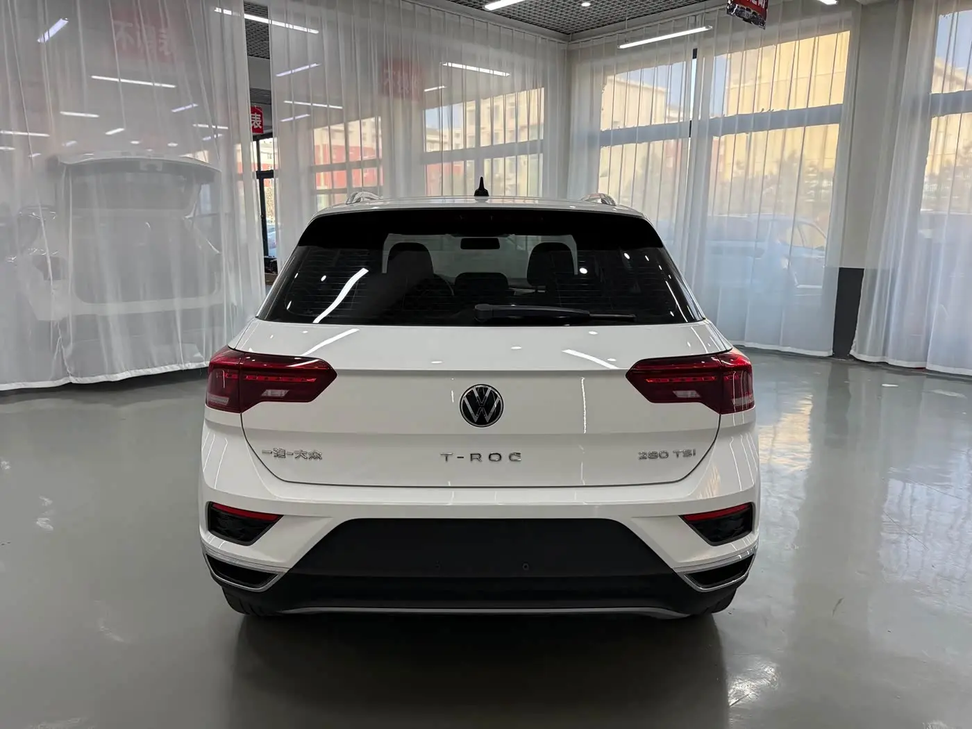 Volkswagen T-ROC 2022 — Şəkil 6/18