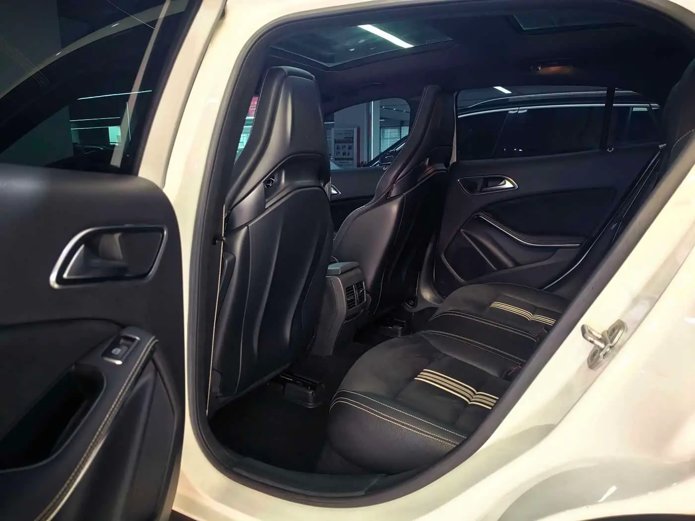 Mercedes-Benz GLA 2018 — Фото 6/9