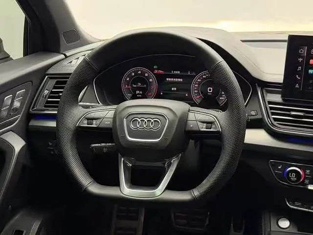 Audi Q5L 2024 — Şəkil 8/17
