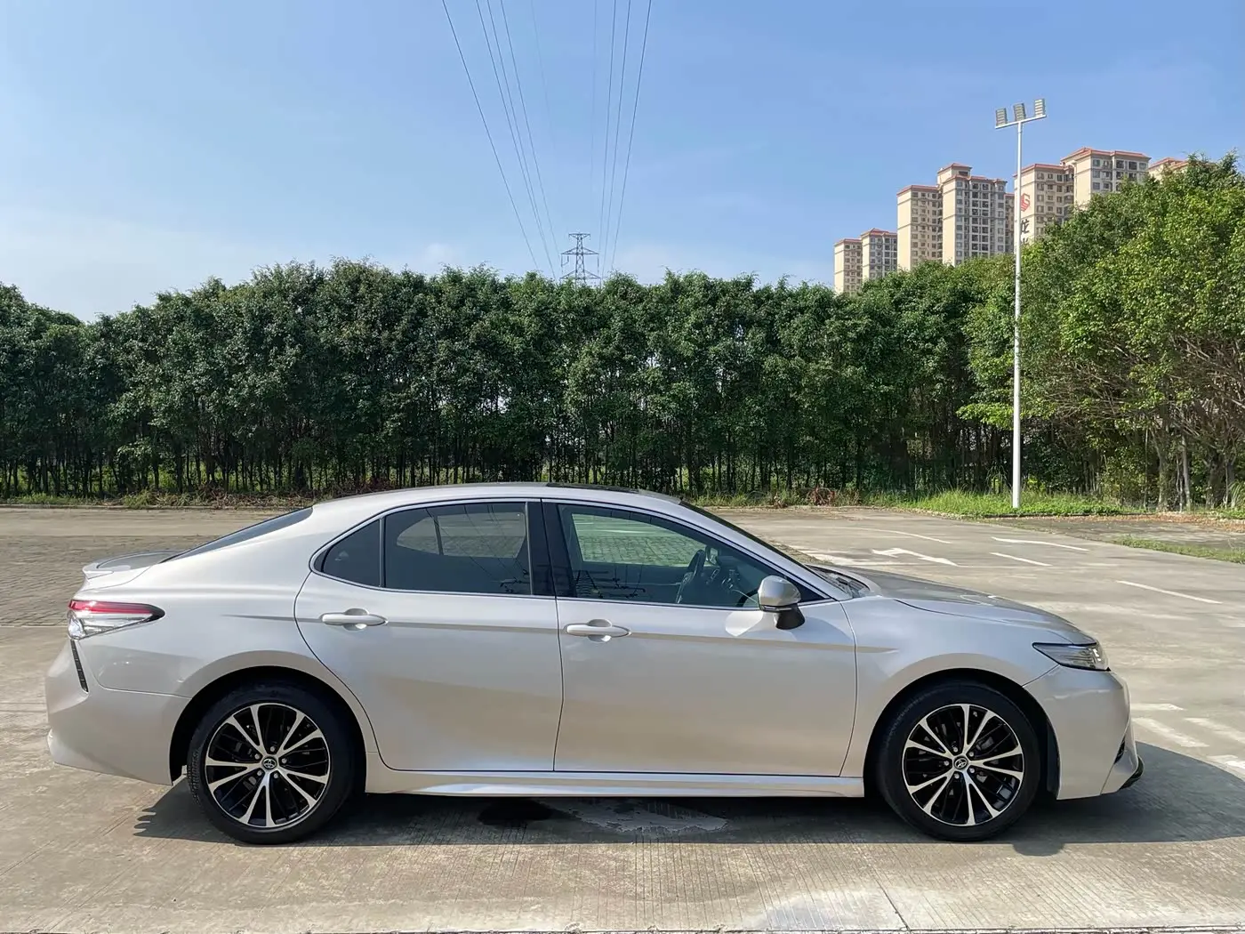 Toyota Camry 2019 — Şəkil 15/15