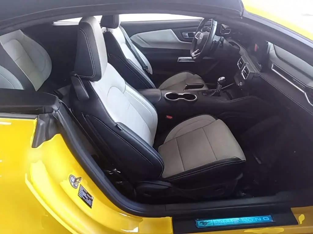 Ford Mustang 2025 — Photo 20/20