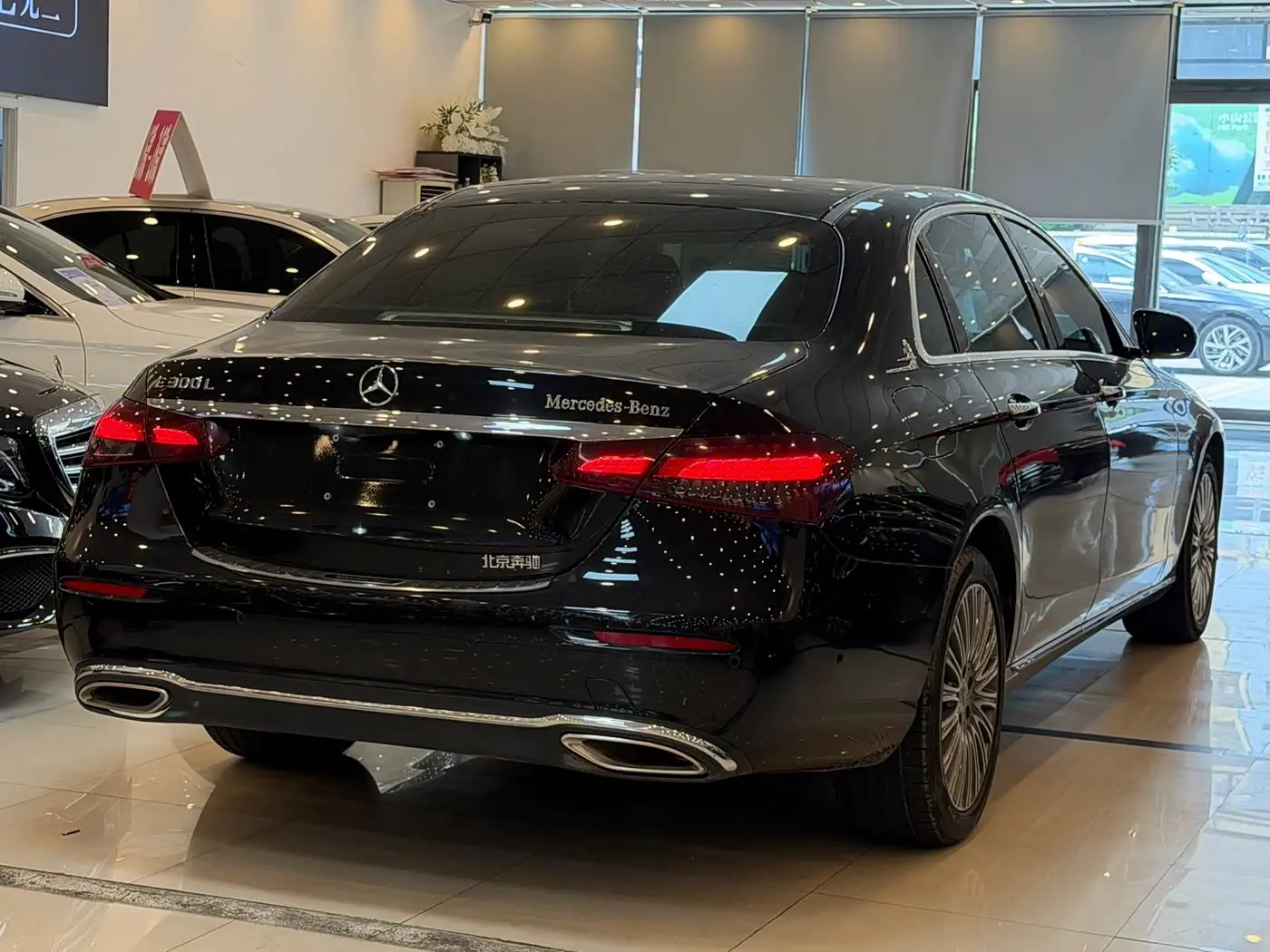 Mercedes-Benz E-Class 2022 — Фото 20/20