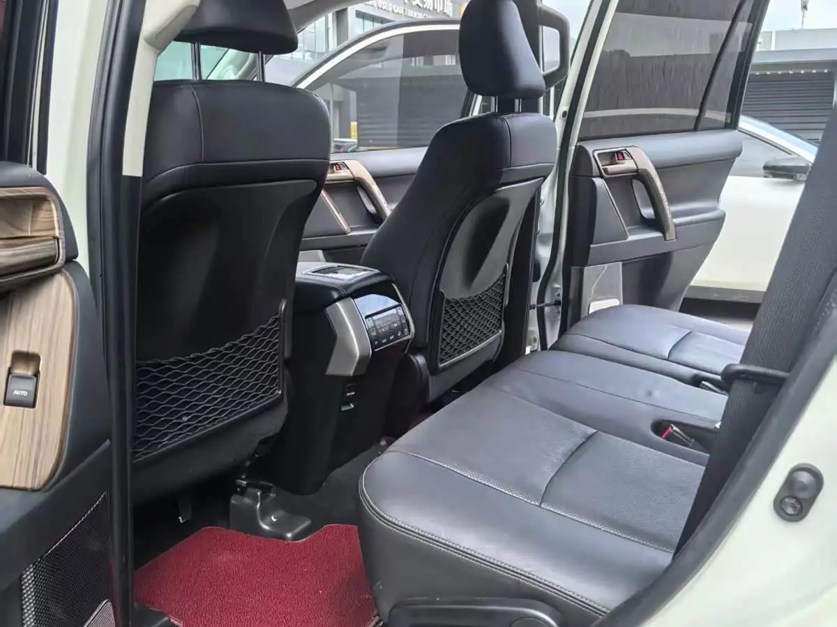 Toyota Prado 2019 — Şəkil 7/15