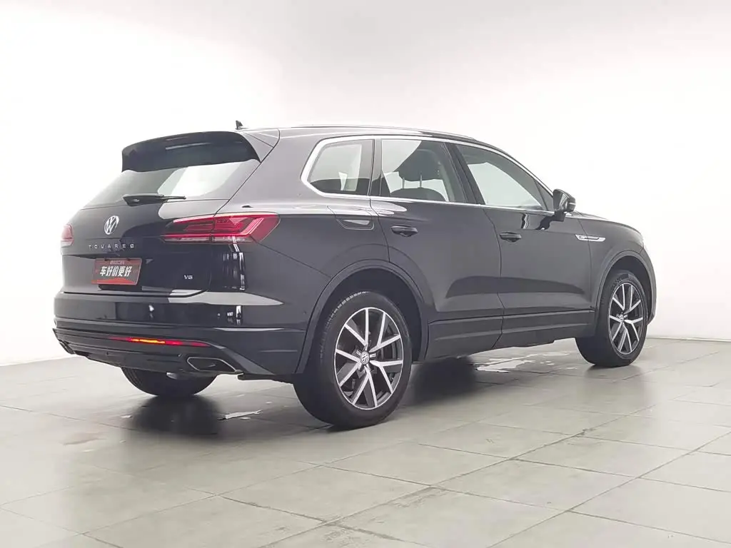 Volkswagen Touareg 2020 — Photo 2/20