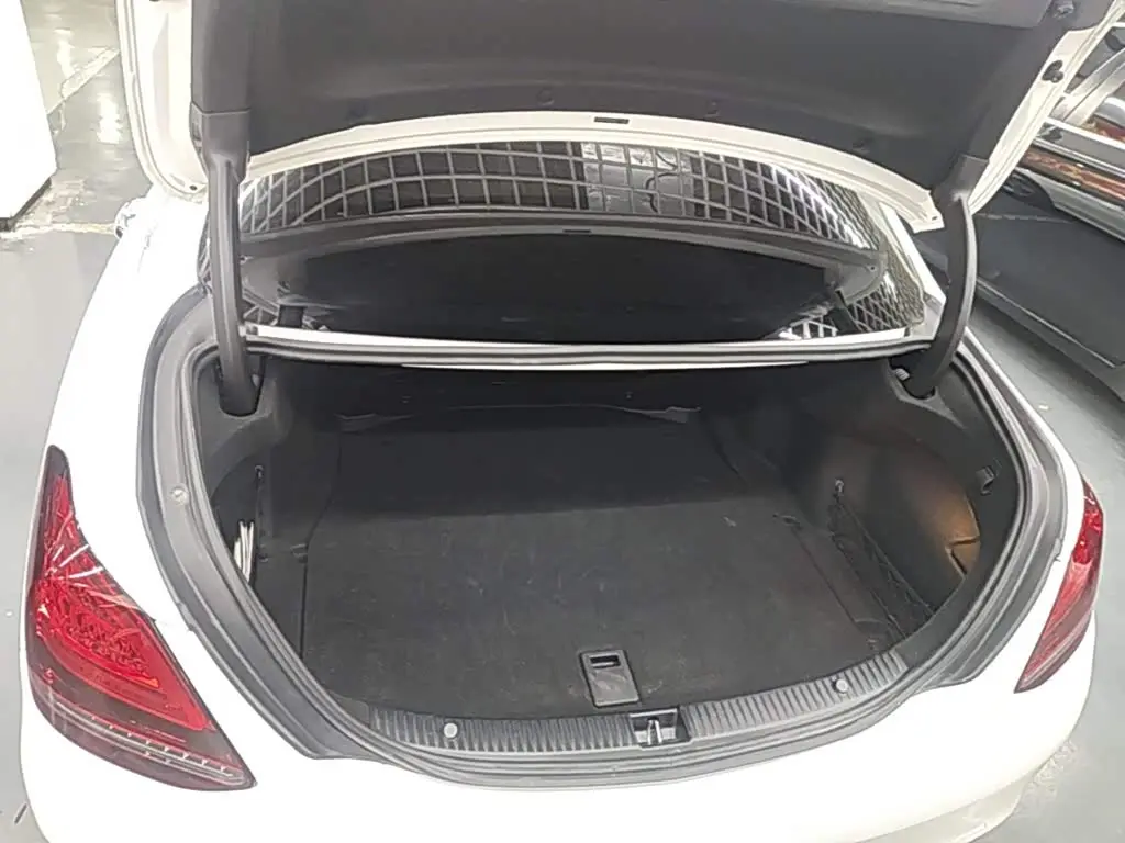 Mercedes-Benz C-Class 2021 — Фото 19/20