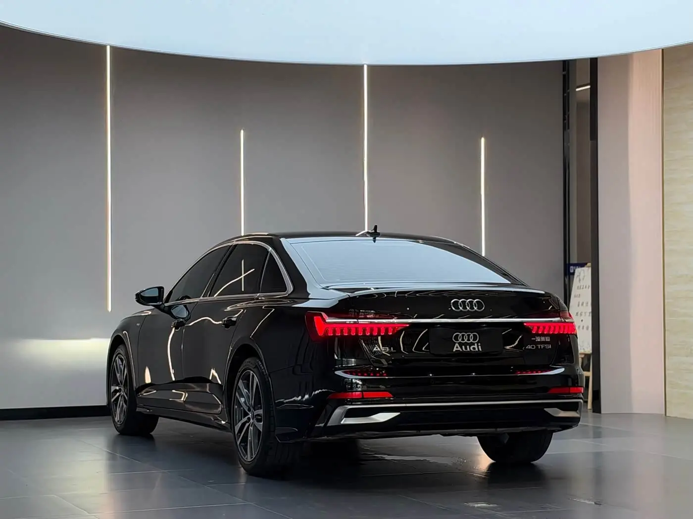 Audi A6L 2024 — Photo 11/11