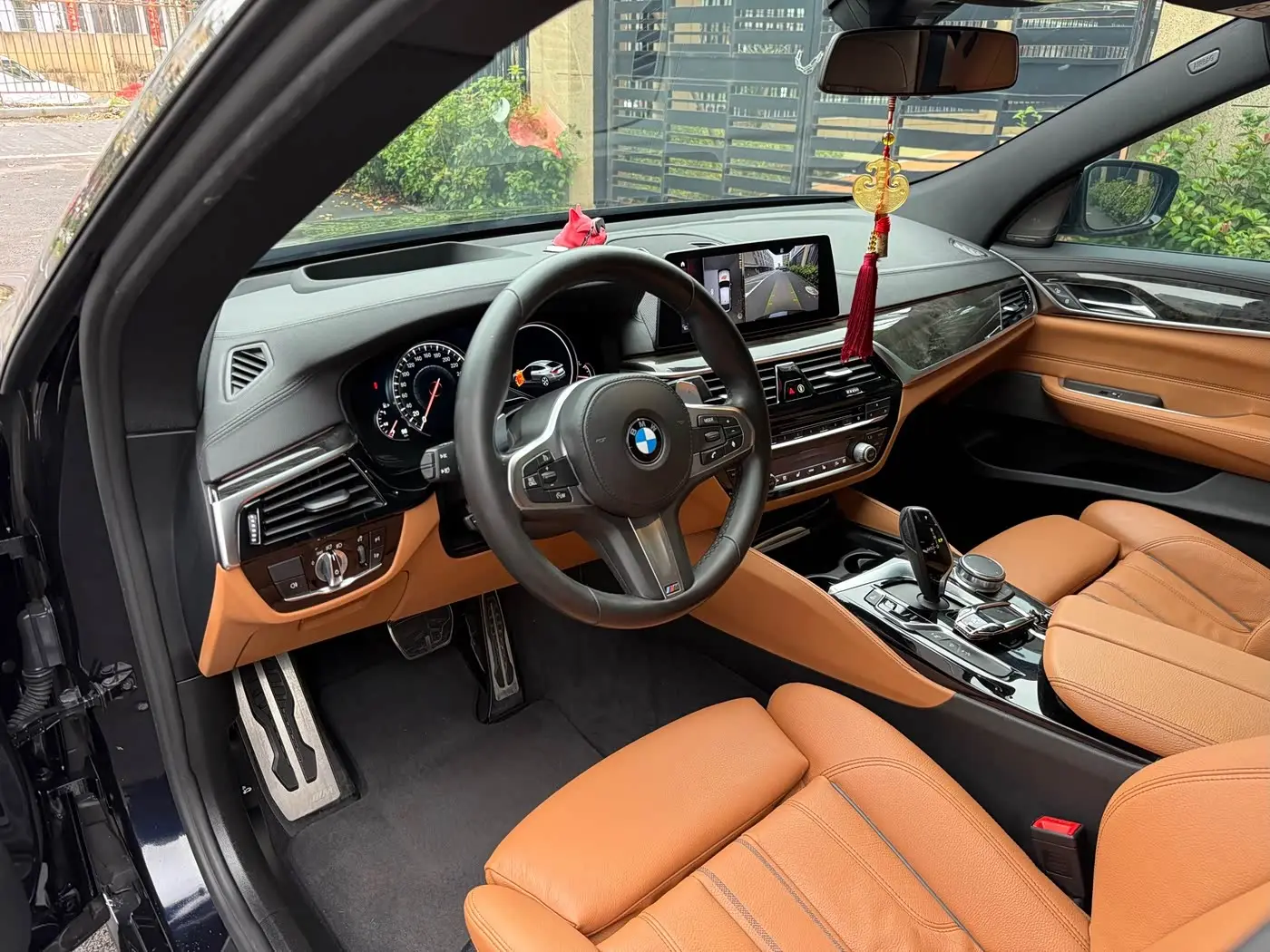 BMW 6 Series GT 2018 — Photo 6/12