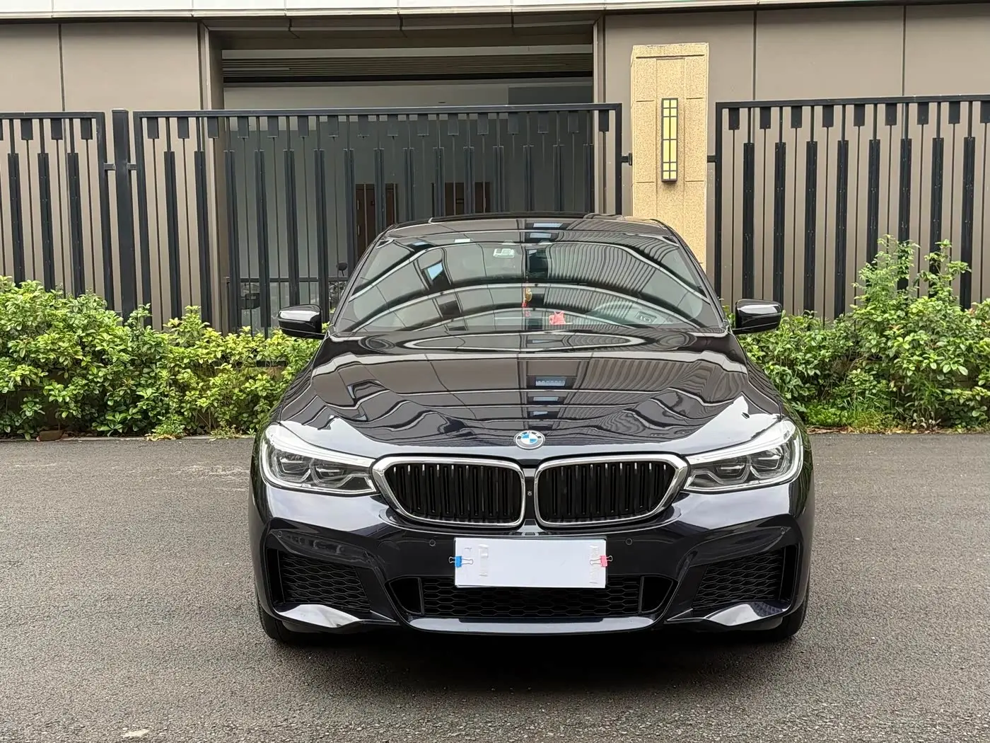 BMW 6 Series GT 2018 — Photo 2/12