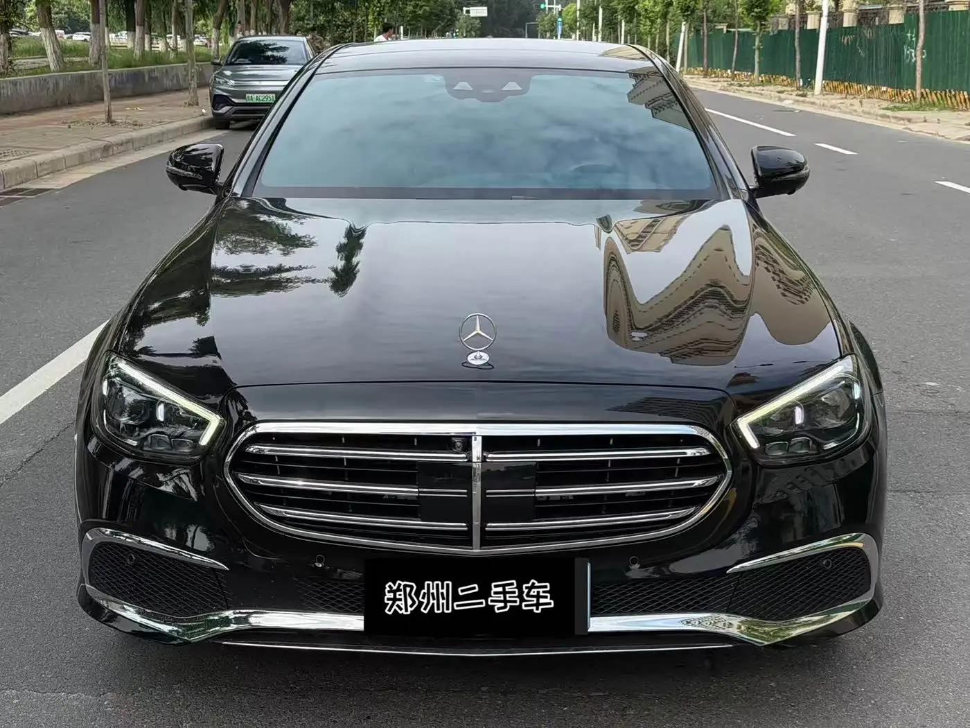 Mercedes-Benz E-Class 2021 — Photo 2/9