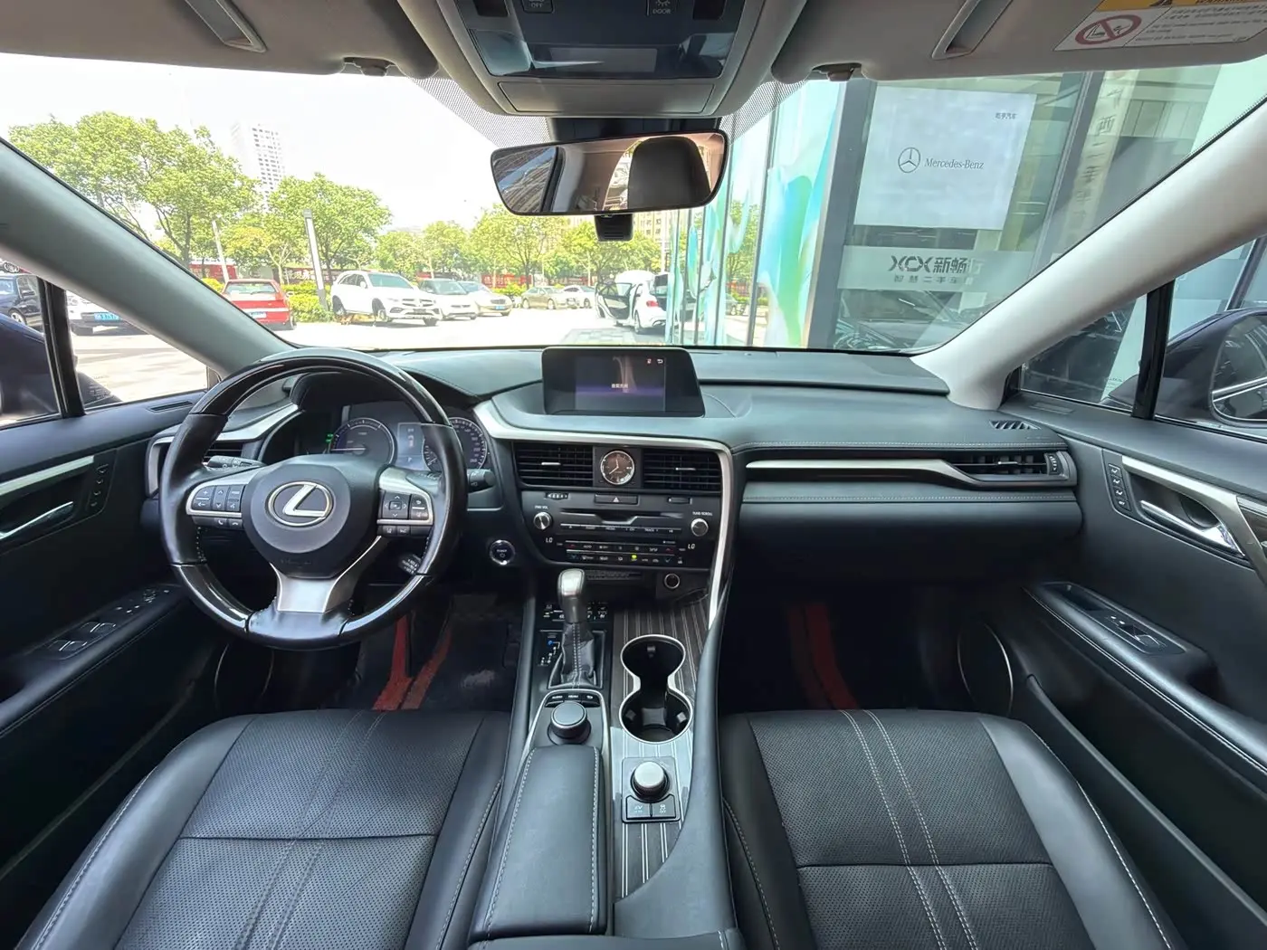 Lexus RX 2017 — Photo 16/20