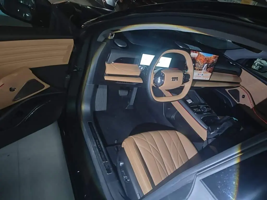 Geely Galaxy Galaxy Xingyao 8 2025 — Фото 16/20