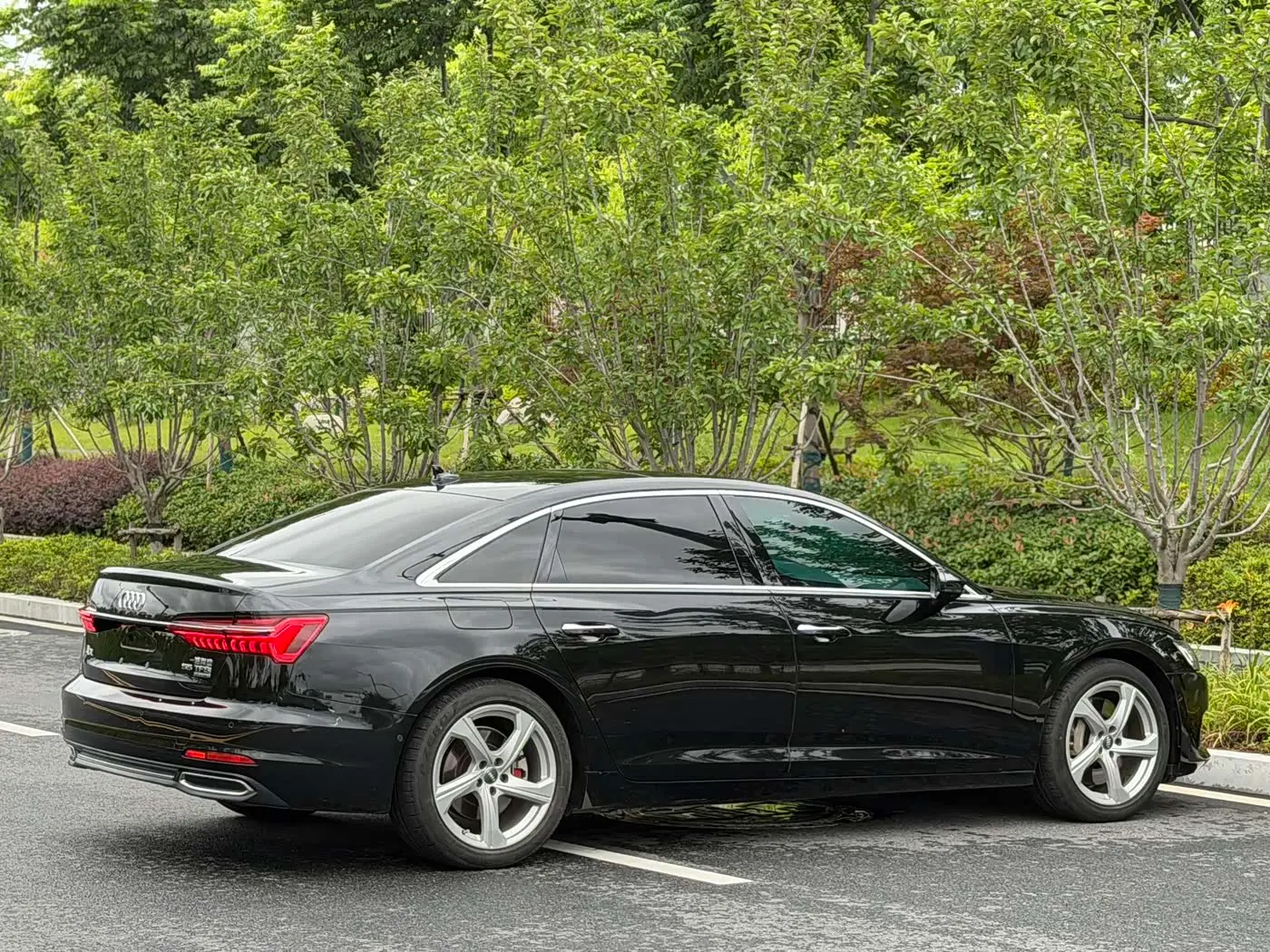 Audi A6L 2019 — Photo 11/11