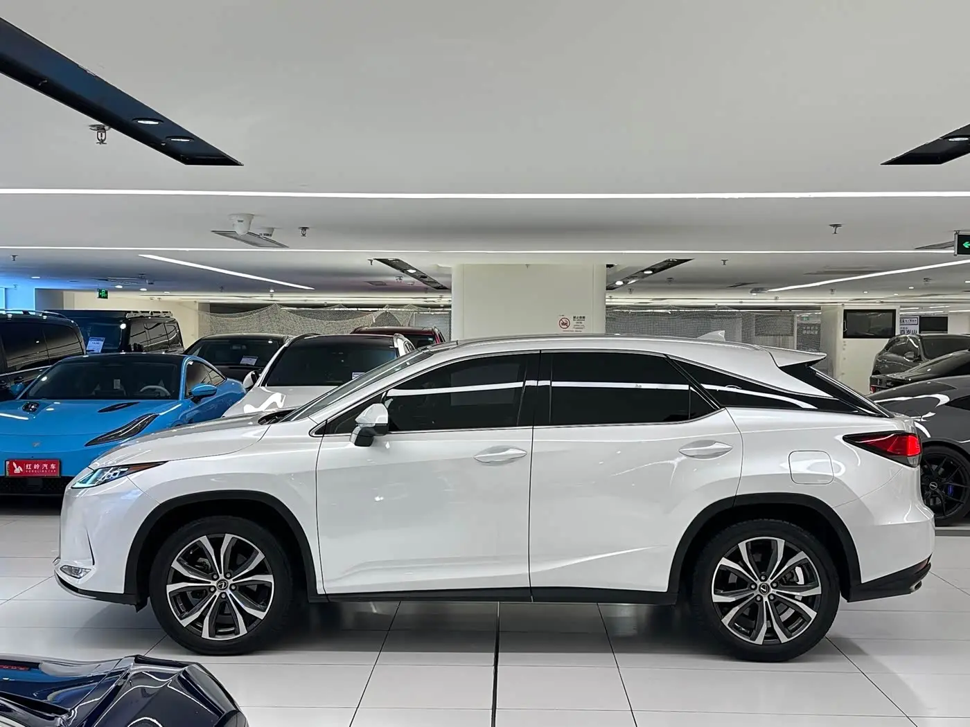 Lexus RX 2021 — Photo 4/20