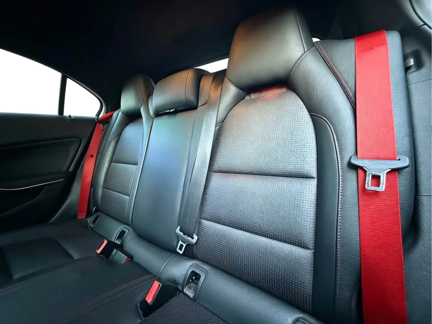Mercedes-Benz A-Class AMG 2016 — Photo 6/11