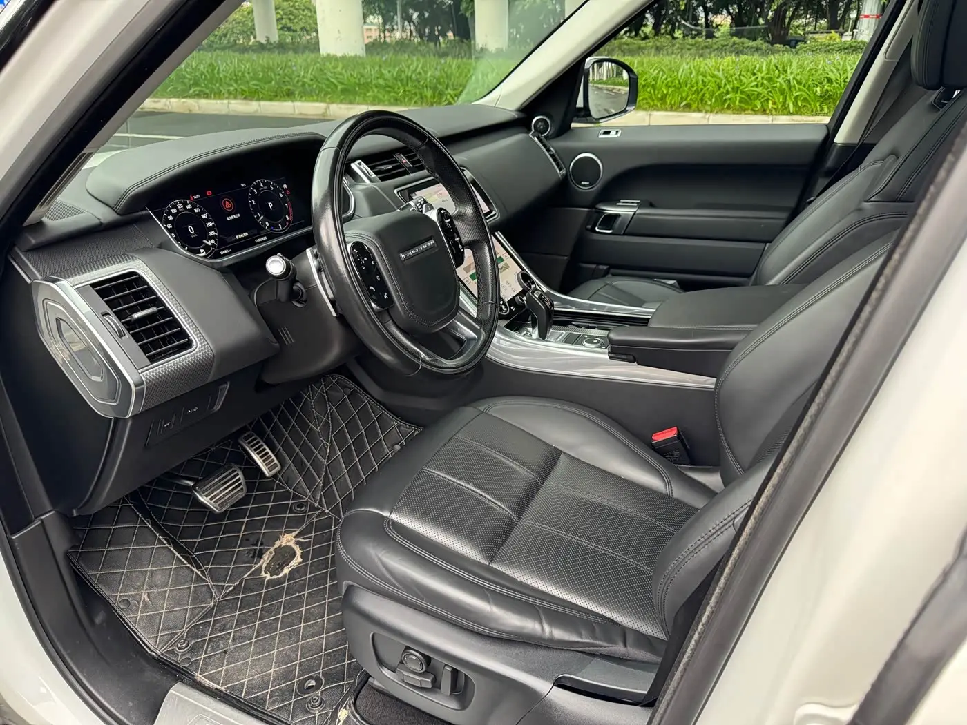 Land Rover Range Rover Sport 2018 — Фото 9/12