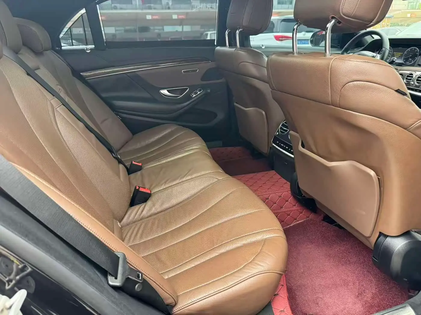 Mercedes-Benz S-Class 2015 — Photo 11/16