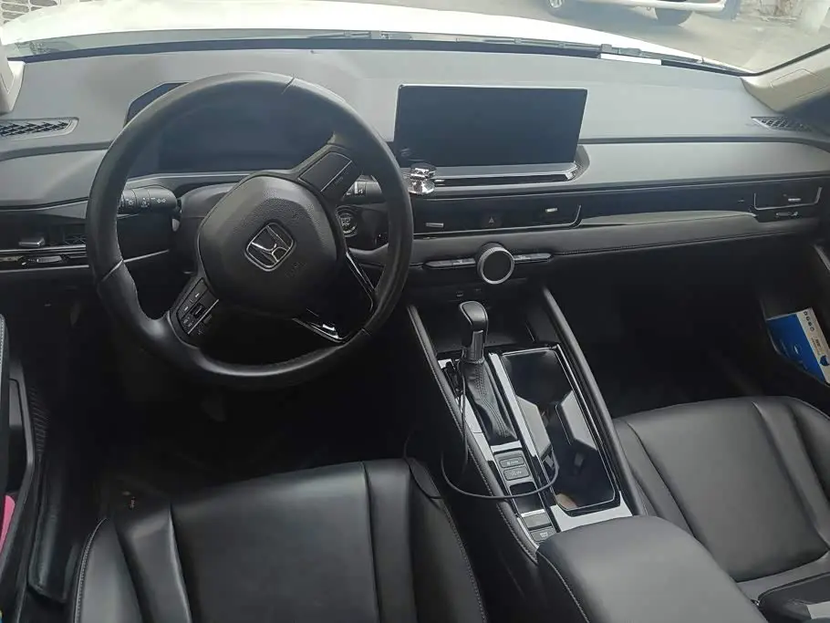 Honda Inspire 2024 — Photo 12/16