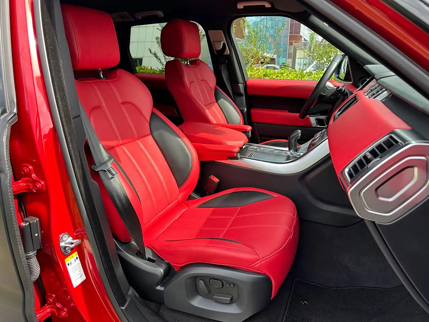 Land Rover Range Rover Sport 2014 — Photo 17/20