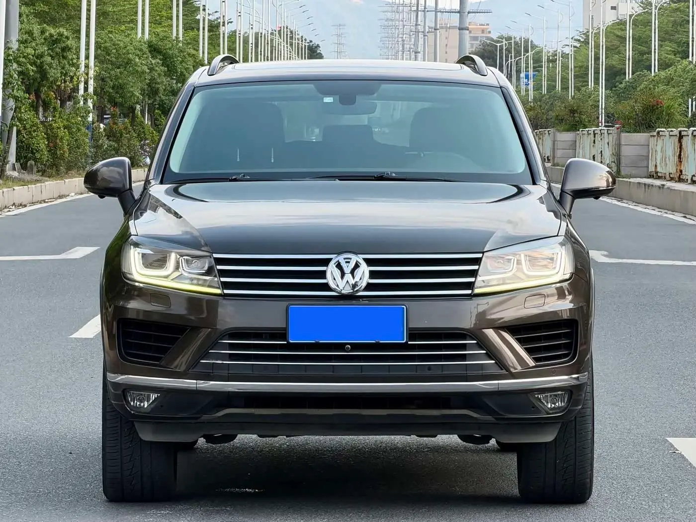 Volkswagen Touareg 2018 — Фото 2/9