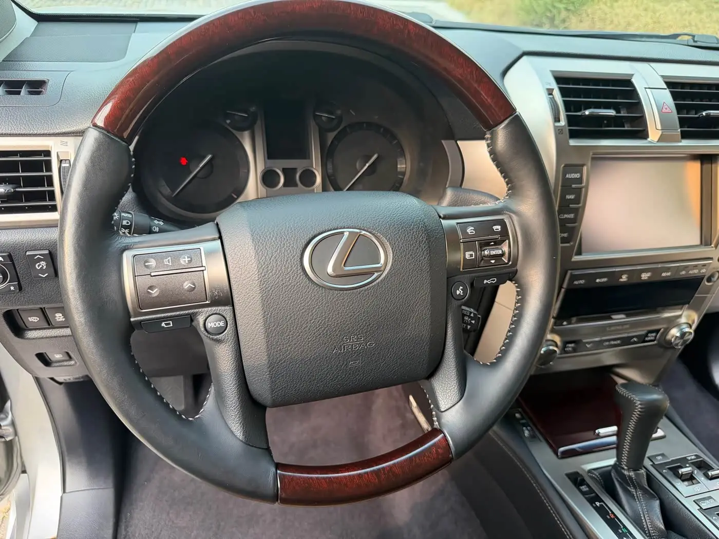 Lexus GX 2014 — Photo 13/20