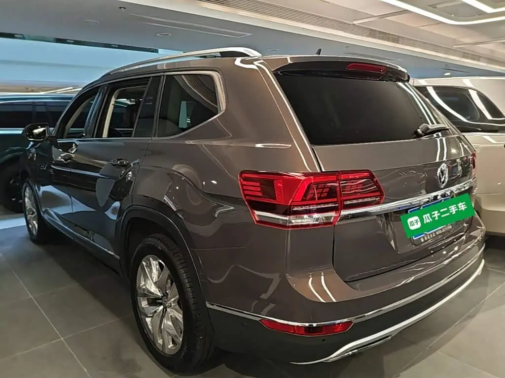 Volkswagen Teramont 2017 — ფოტო 5/20