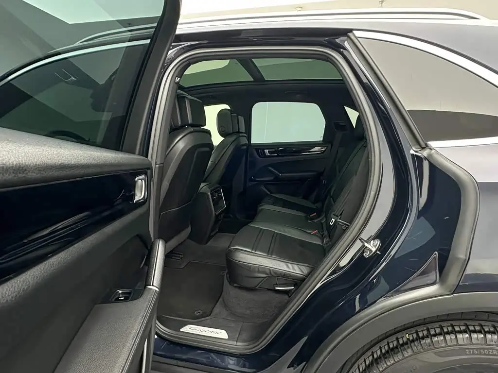 Porsche Cayenne 2018 — Фото 18/20