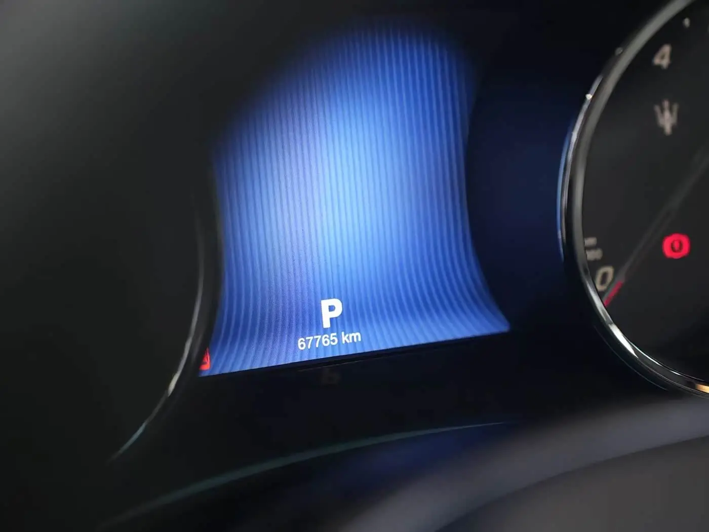 Maserati Quattroporte 2013 — ფოტო 13/20