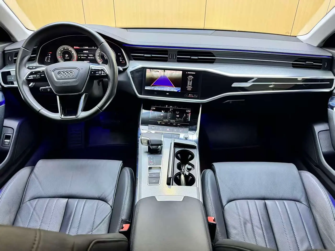 Audi A6L 2021 — Photo 10/12