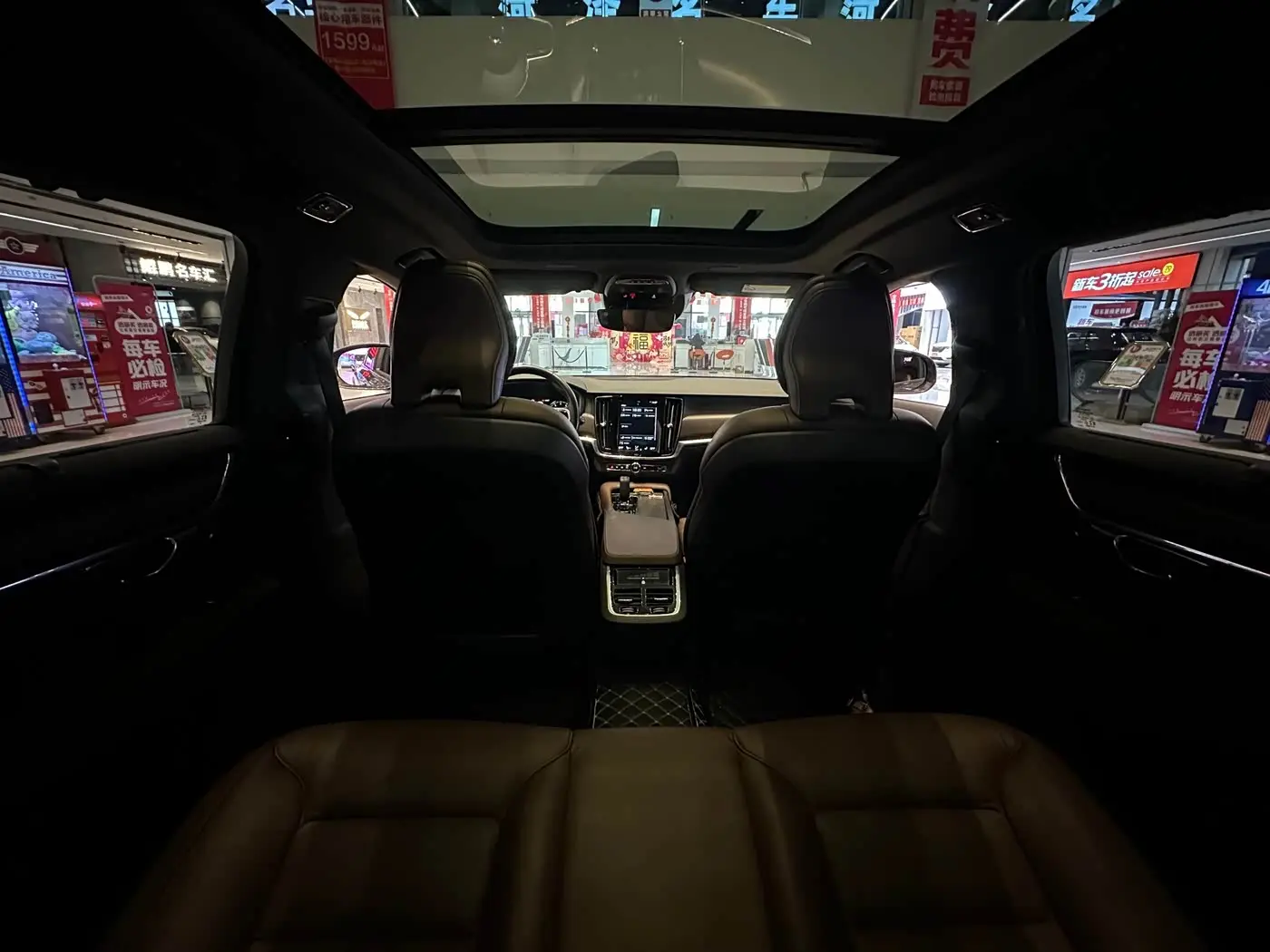 Volvo V90 2021 — Photo 11/15