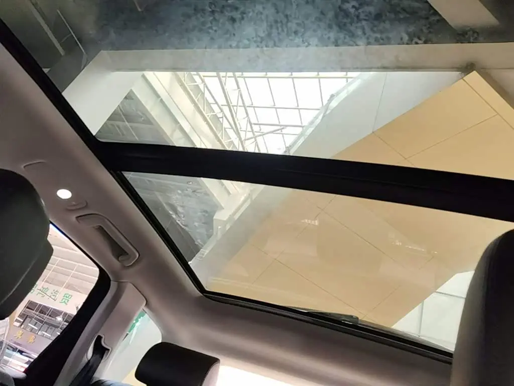 Volkswagen Touareg 2018 — Photo 18/20