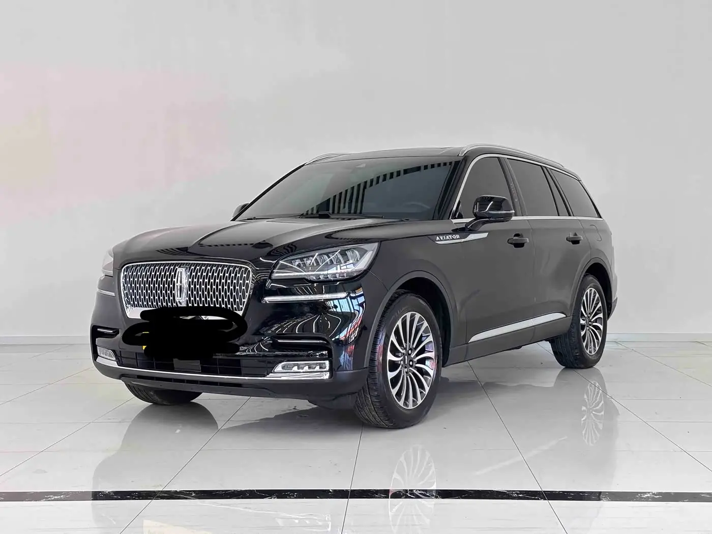 Lincoln Aviator 2024 — Фото 1/9