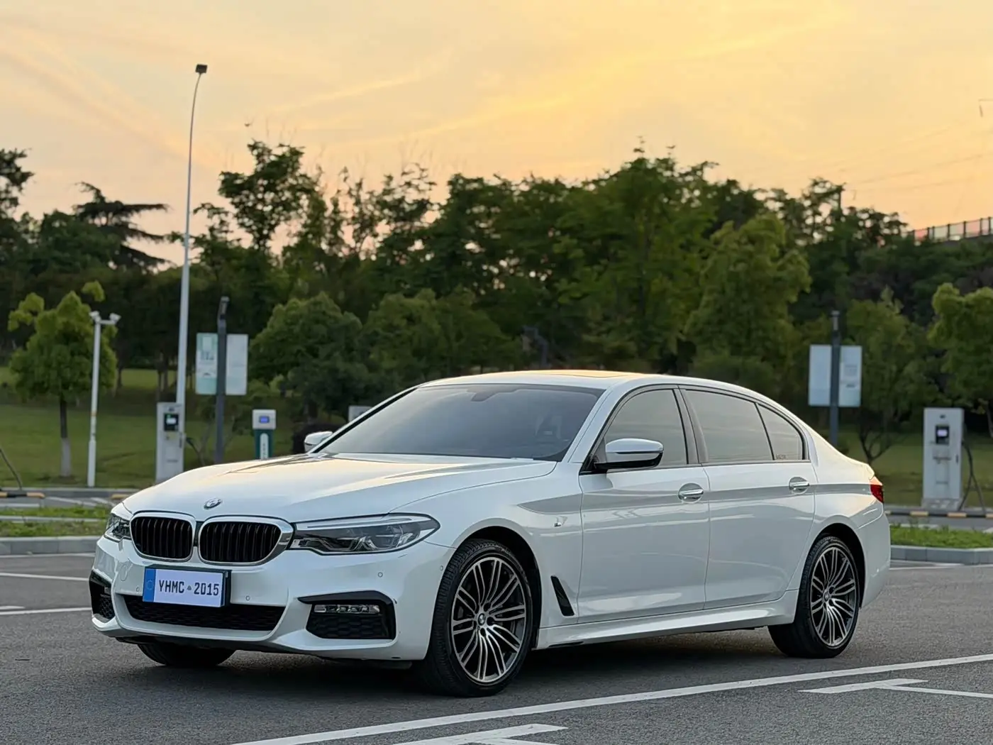BMW 5 Series 2018 — Photo 1/20