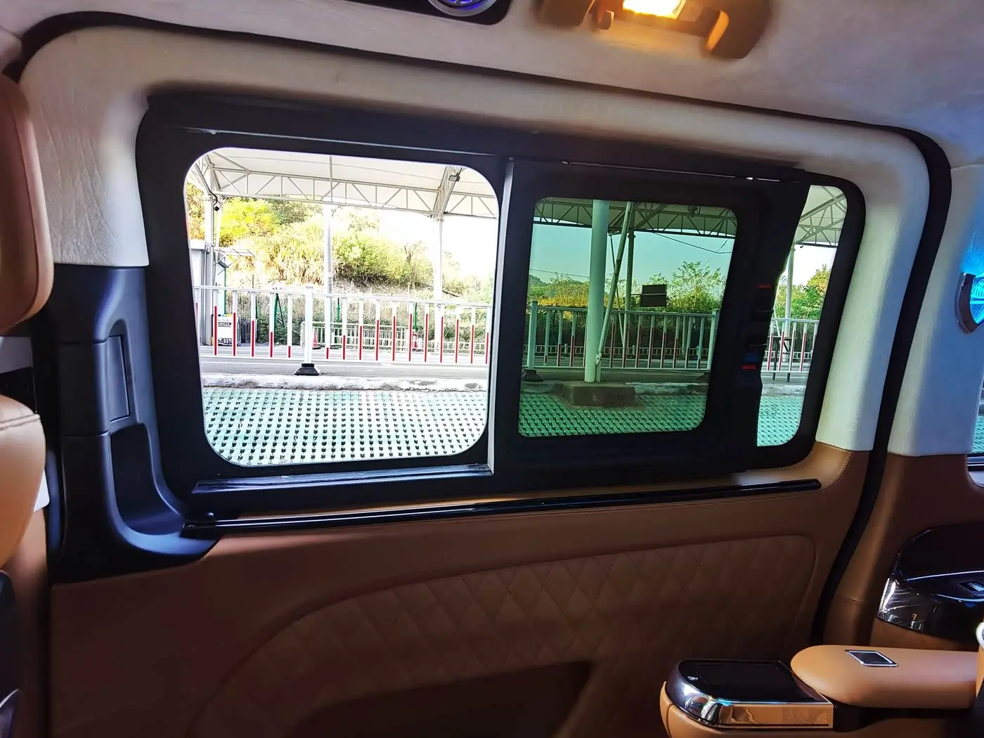 Mercedes-Benz Vito 2023 — Şəkil 7/18