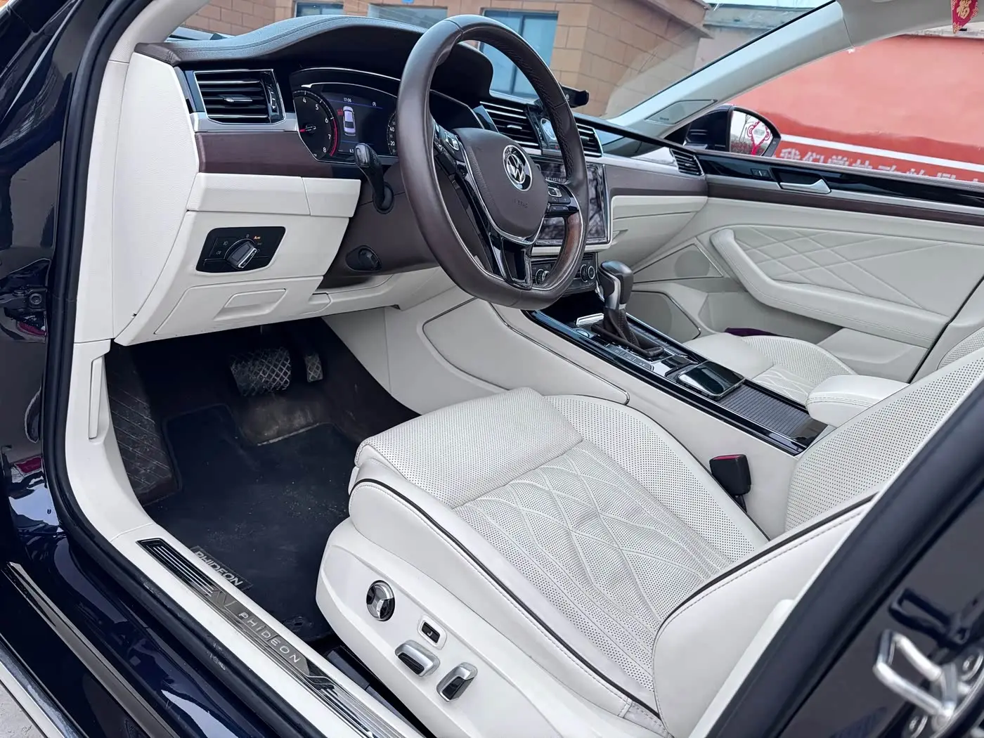 Volkswagen Phideon 2020 — ფოტო 4/9
