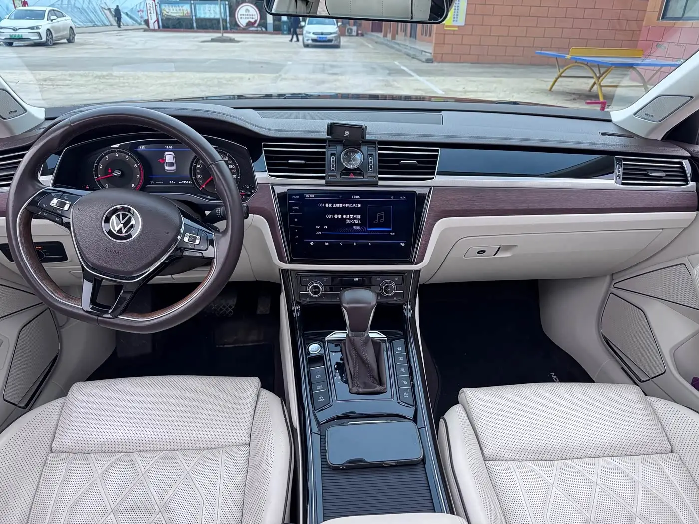 Volkswagen Phideon 2020 — ფოტო 6/9