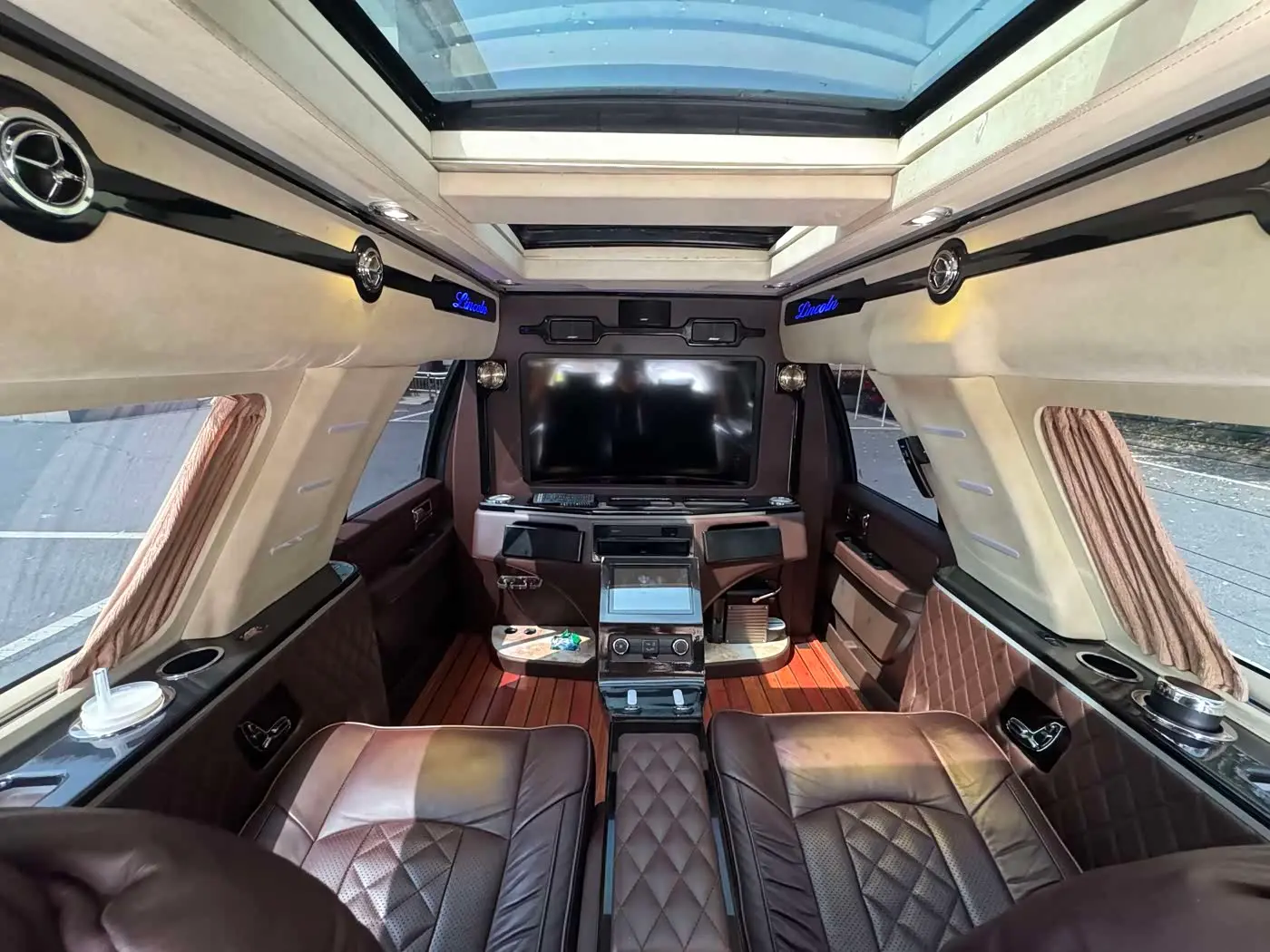 Lincoln Navigator 2018 — Фото 10/20