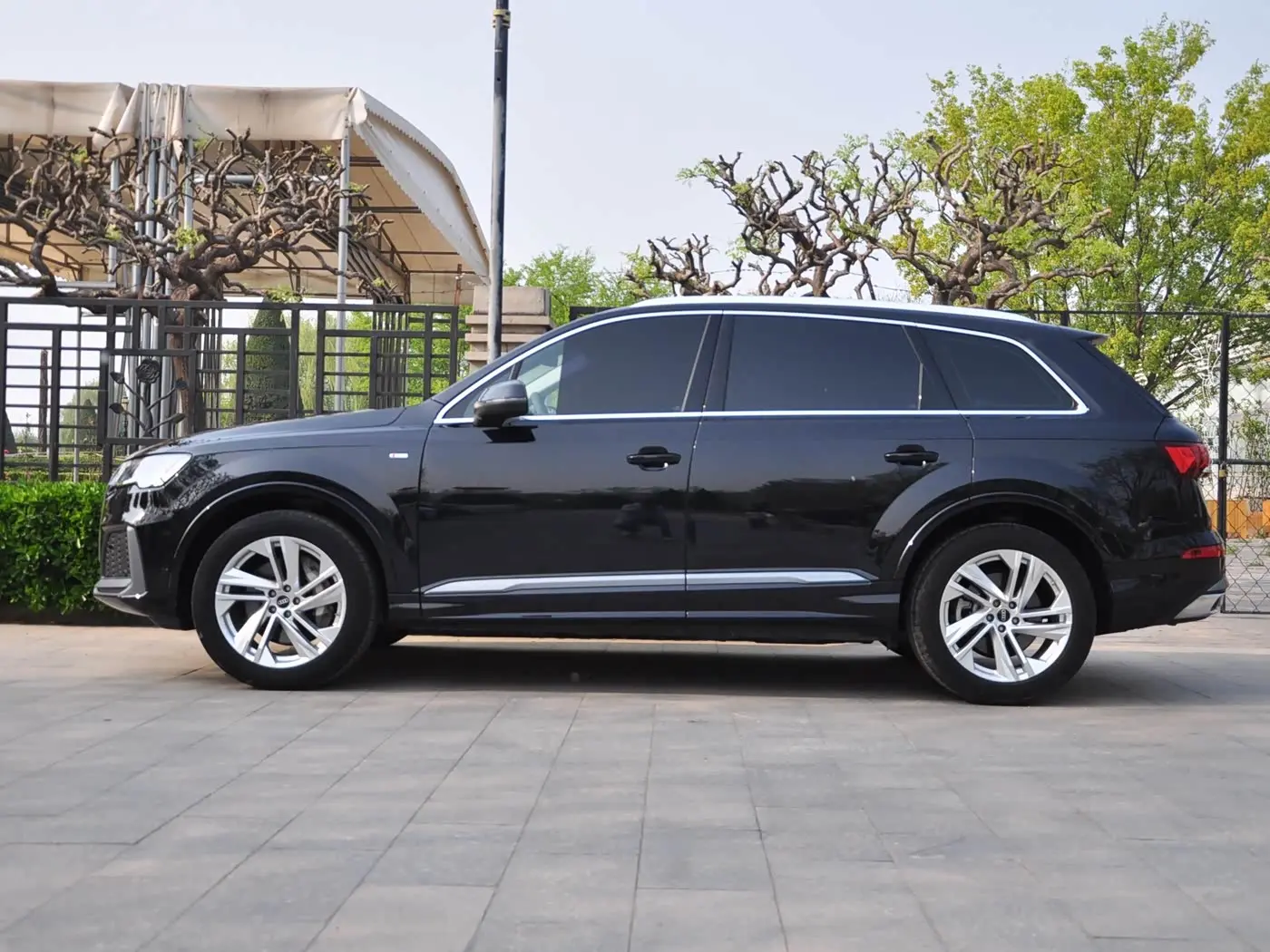 Audi Q7 2021 — Şəkil 5/16