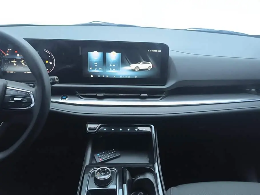 Ford Lingrui 2025 — Photo 13/16