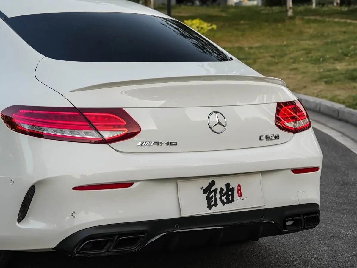 Mercedes-Benz C-Class AMG 2016 — Photo 6/17