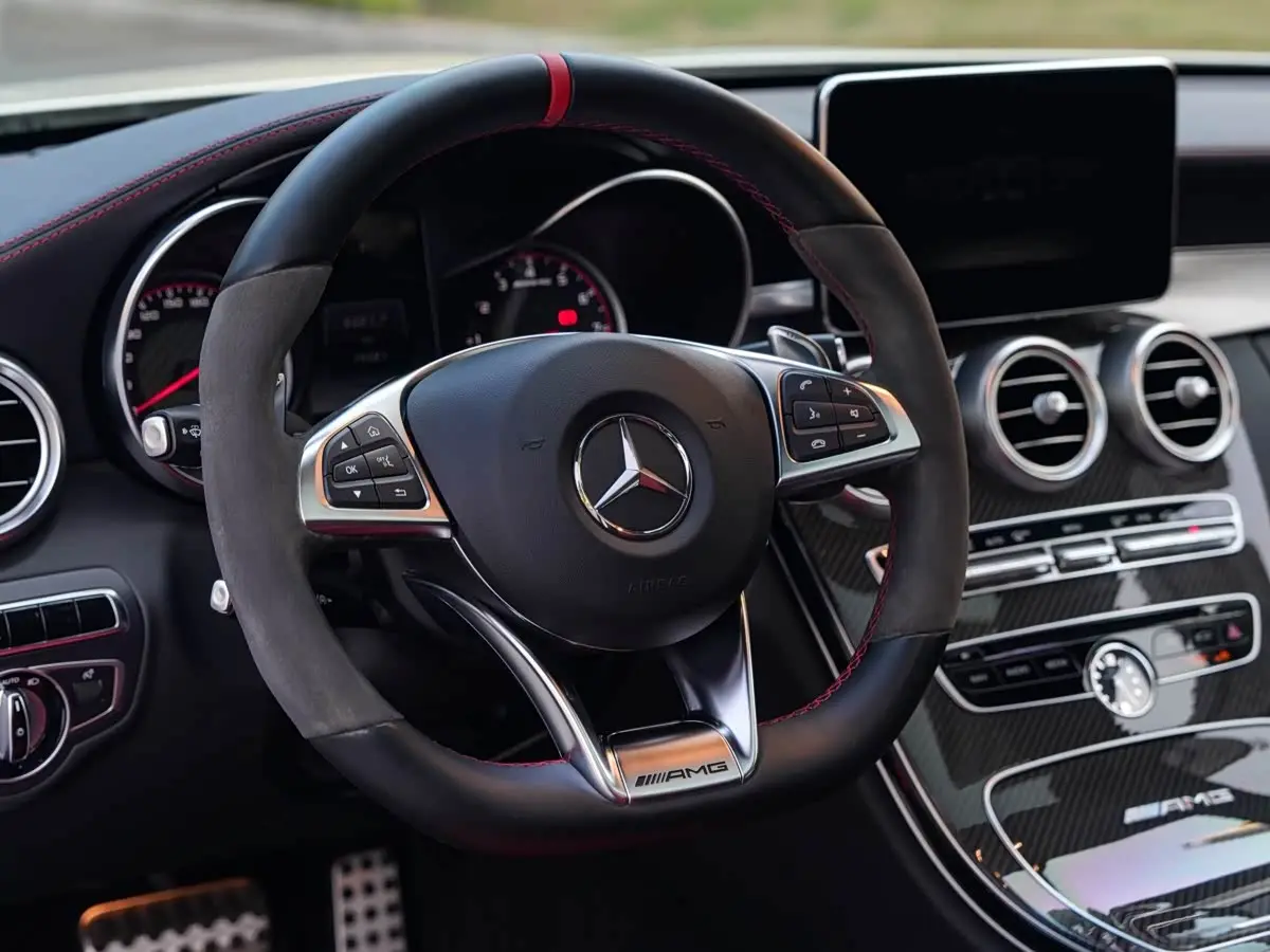 Mercedes-Benz C-Class AMG 2016 — Photo 10/17