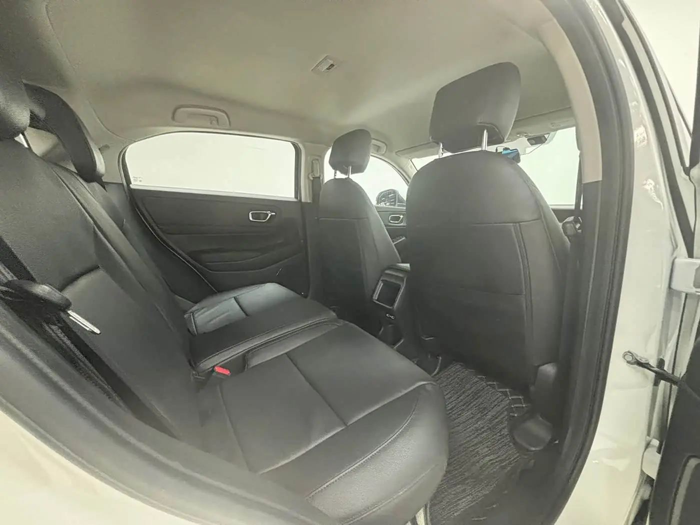Honda Vezel 2023 — Photo 11/20