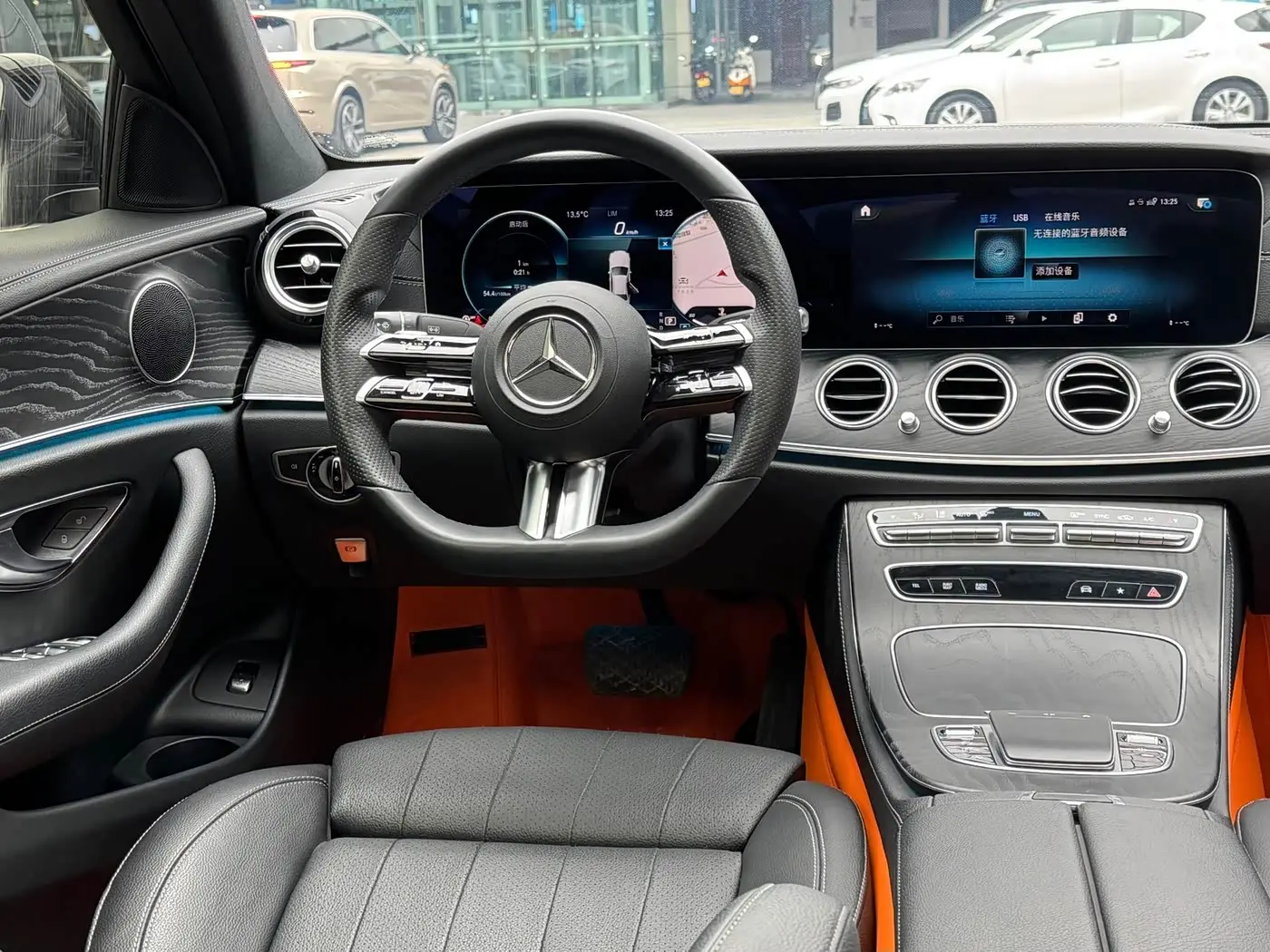 Mercedes-Benz E-Class 2022 — Фото 18/20