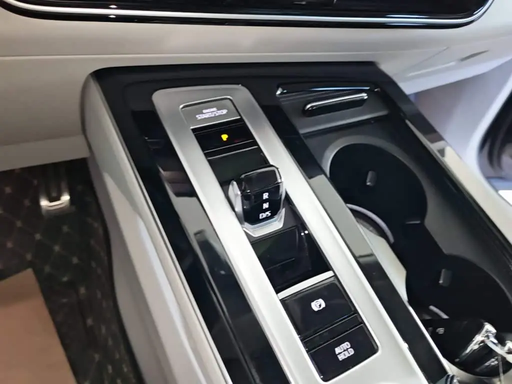 Volkswagen Talagon 2023 — Şəkil 14/20