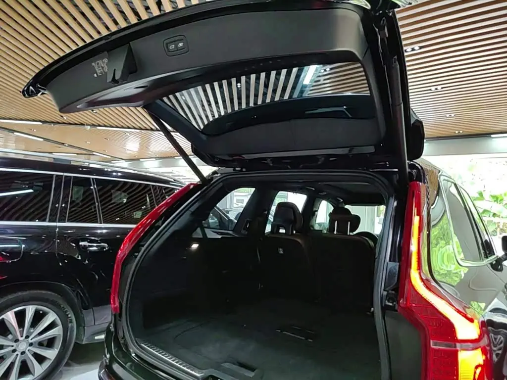 Volvo XC90 2021 — Şəkil 19/20