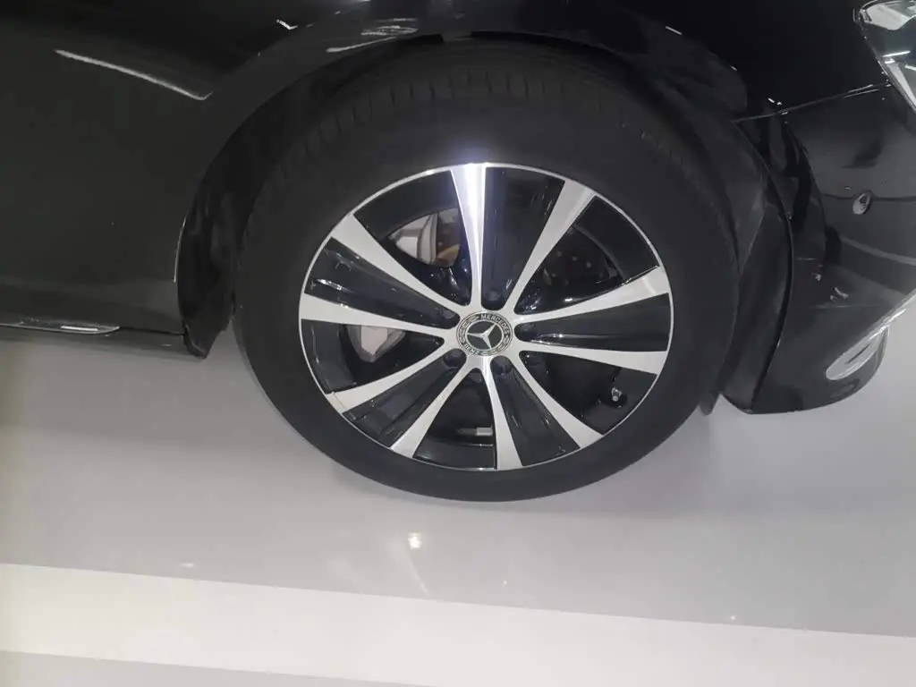 Mercedes-Benz E-Class New Energy 2021 — Şəkil 8/20