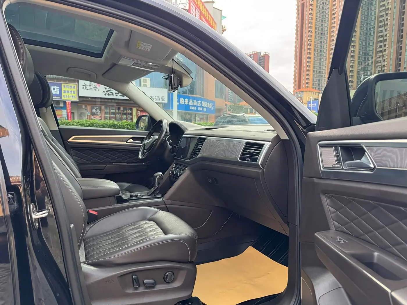 Volkswagen Teramont 2019 — Photo 11/20